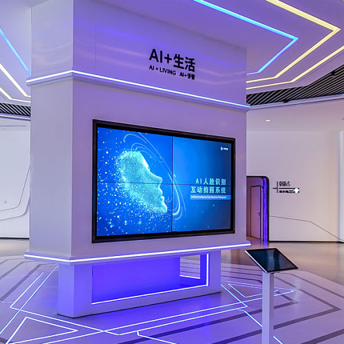 潼湖科学城展馆完成本次项目采用55寸拼接屏LED全彩屏